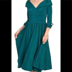 JESSICA H
Portrait Collar Party Dress